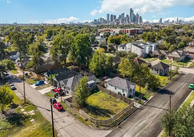31st image of 3810 Rawley St, Houston, TX 77020 | MLS# 45773508