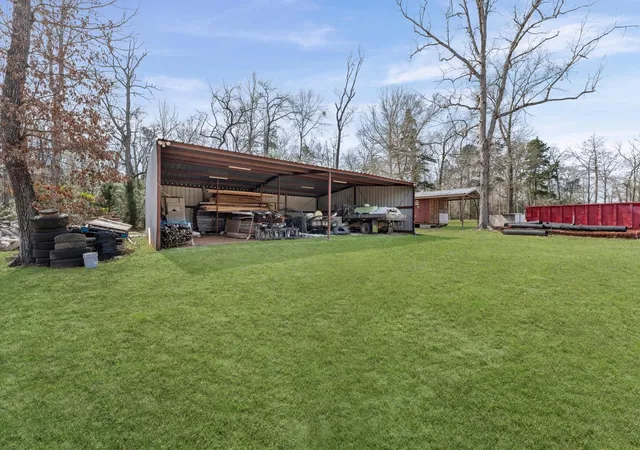 Photo 3 of Single family home for sale at 2504 Oak Ridge, Willis, TX 77378 | MLS# 13379998 | Listing updated on 2026-09-01