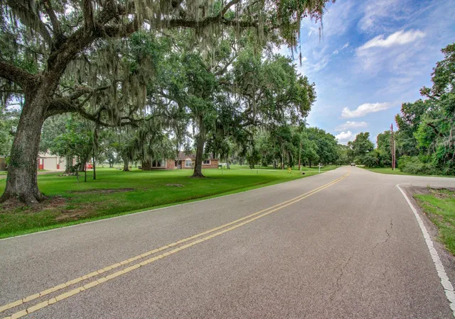 37th image of 7594 County Road 684c, Sweeny, TX 77480 | MLS# 21527523