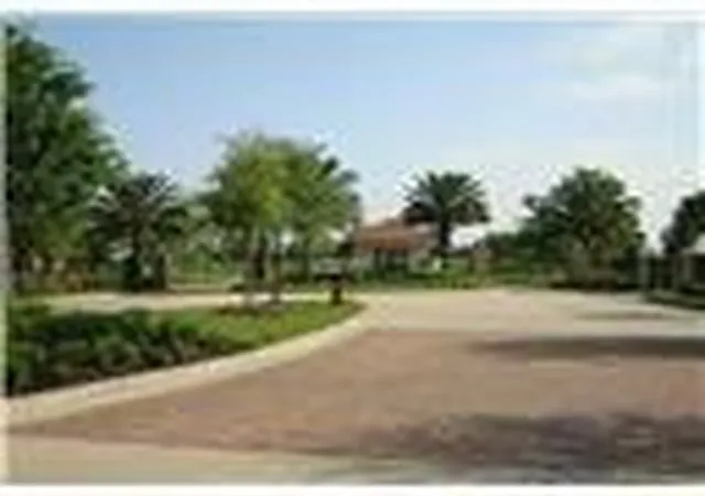 Photo 3 of Single family home for sale at 6311 Redfish Reef Dr, Beach City, TX 77523 | MLS# 41611036 | Listing updated on 2026-09-01