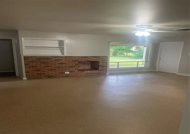 5th image of 911 Roberts St, El Campo, TX 77437 | MLS# 67392675