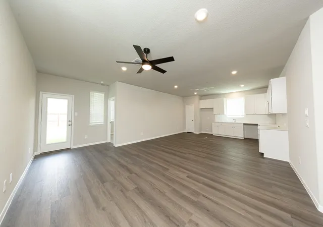 Photo 3 of Single family home for sale at 2110 Creole Crk Ln, Houston, TX 77090 | MLS# 12518563 | Listing updated on 2026-09-06