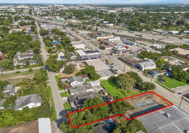 Photo 3 of Land for sale at 7003 Lyons Ave, Houston, TX 77020 | MLS# 15454983 | Listing updated on 2026-08-24