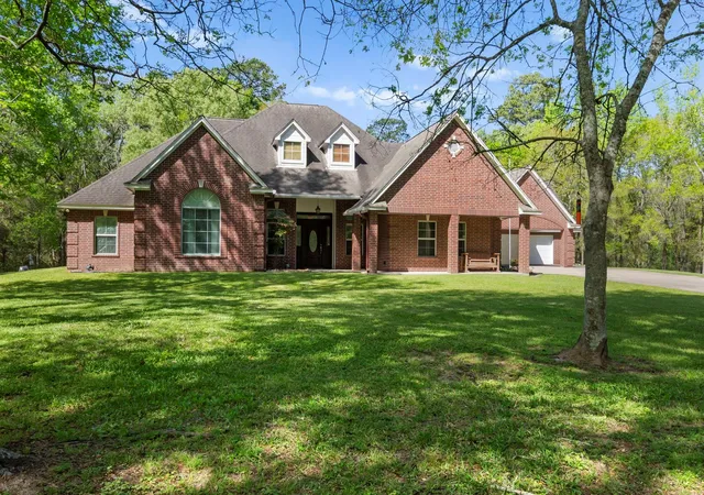 Homes for sale in Old River Winfree, TX | 15524 Jim Branch Rd, Old River Winfree, TX 77535 | MLS# 85427102