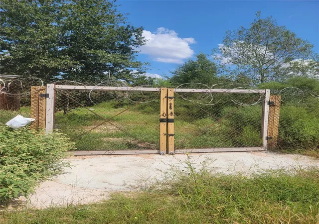 Photo 2 of Land for sale at 1153 County Road 3556, Cleveland, TX 77327 | MLS# 40222090 | Listing updated on 2026-09-08
