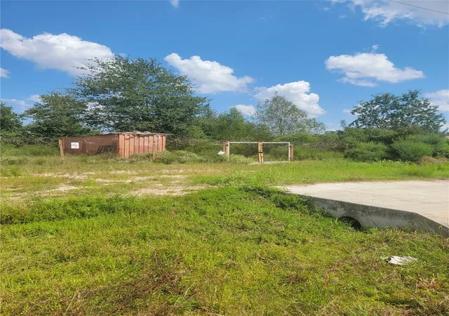 Photo 4 of Land for sale at 1153 County Road 3556, Cleveland, TX 77327 | MLS# 40222090 | Listing updated on 2026-09-08