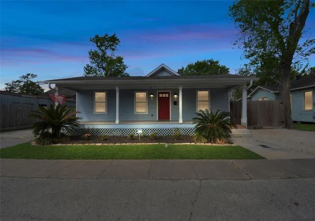 1st image of 5705 Cochran St, Houston, TX 77009 | MLS# 75570546