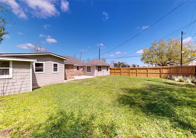 28th image of 4914 29th St, Dickinson, TX 77539 | MLS# 82707766