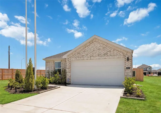 Photo 2 of Single family home for sale at 5214 Greengrass Willow Wy, Houston, TX 77048 | MLS# 68957330 | Listing updated on 2026-08-30