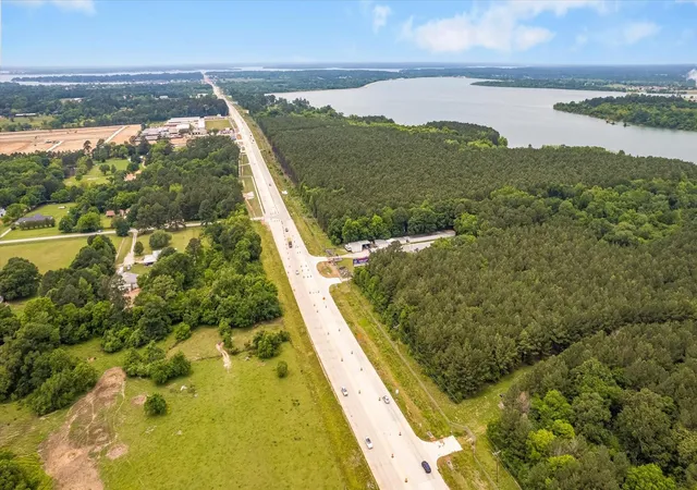 Photo 3 of Single family home for sale at 12488 Anderson Rd, Willis, TX 77318 | MLS# 84587600 | Listing updated on 2026-08-29