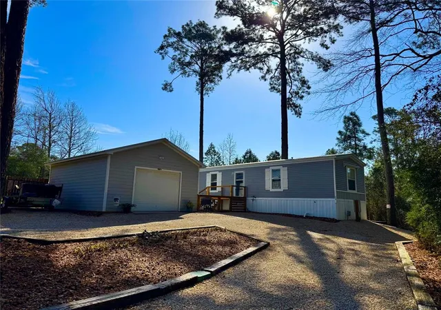 5th image of 939 Whisperwood Dr, Onalaska, TX 77360 | MLS# 41680894