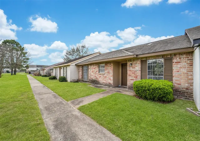 2nd image of 7265 Chasewood Dr, Missouri City, TX 77489 | MLS# 3519648