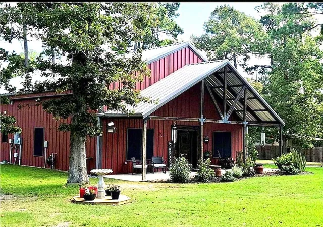 Photo 1 of Single family home for sale at 333 Edgewood, Onalaska, TX 77360 | MLS# 26323715 | Listing updated on 2026-09-16