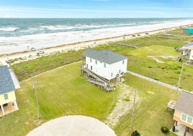 13th image of 6 Velasco Shores Dr, Freeport, TX 77541 | MLS# 47122453