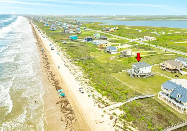 5th image of 6 Velasco Shores Dr, Freeport, TX 77541 | MLS# 47122453