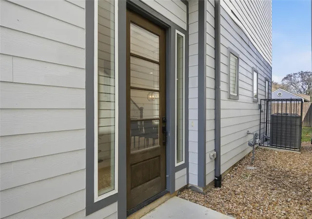 4th image of 4515 Teton St, Houston, TX 77051 | MLS# 59479838