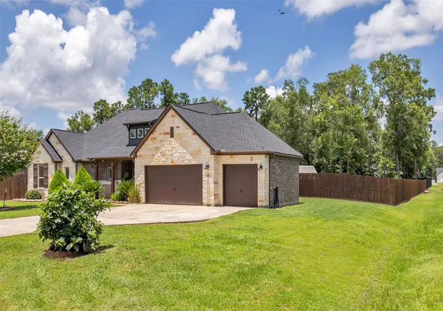 Photo 3 of Sale Pending at 265 Road 662, Dayton, TX 77535 | MLS# 61047455 | Listing updated on 2026-09-22