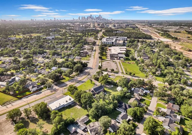 Photo 2 of Land for sale at 5151 Martin Luther King Blvd, Houston, TX 77021 | MLS# 53973071 | Listing updated on 2026-09-02