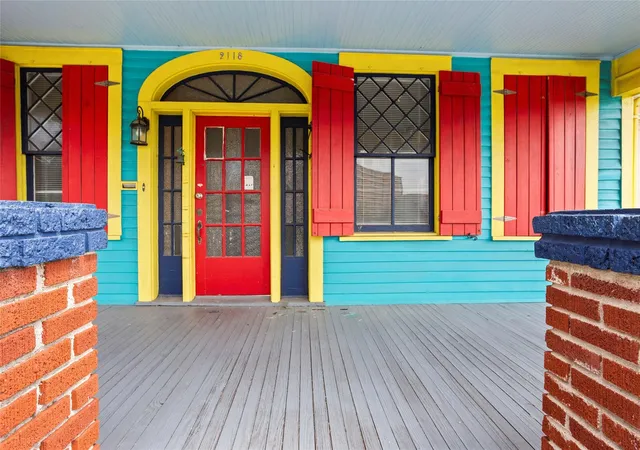 Photo 2 of Single family home for sale at 2118 Ave K, Galveston, TX 77550 | MLS# 31587646 | Listing updated on 2026-09-09