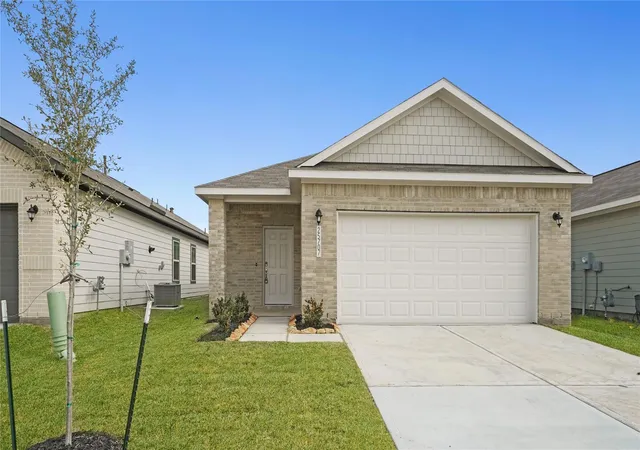 Photo 2 of Single family home for sale at 25707 Northpark Palm Dr, Porter, TX 77365 | MLS# 33122750 | Listing updated on 2026-04-22