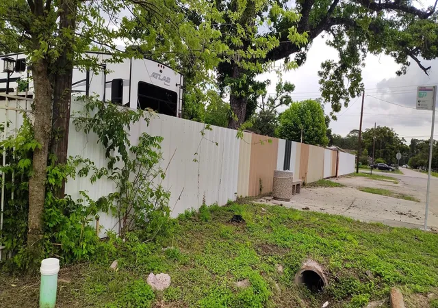 Photo 3 of Land for sale at 7445 Laura Koppe Rd, Houston, TX 77028 | MLS# 2737625 | Listing updated on 2026-08-24