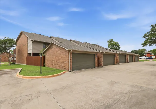 2nd image of 2400 Longmire Dr, College Station, TX 77845