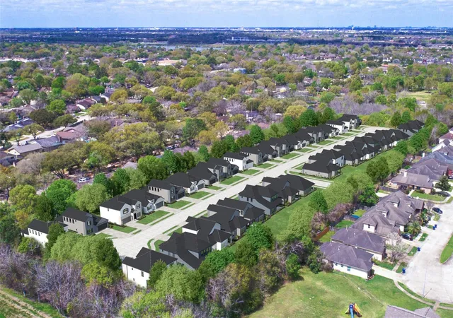 2nd image of 2419 Beverlywood, Missouri City, TX 77489 | MLS# 97343621