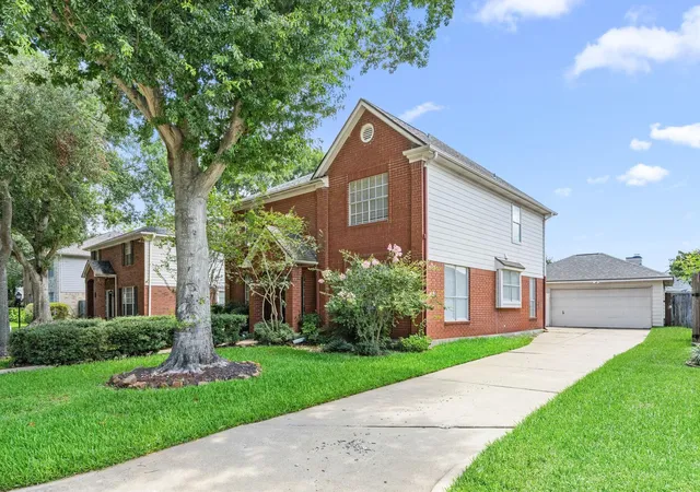 Homes for sale in Stafford, TX | 211 Aberdeen St, Stafford, TX 77477 | MLS# 91849154