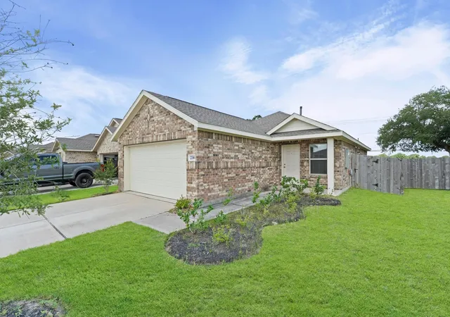 Homes for sale in Angleton, TX | 236 Bennett Loop, Angleton, TX 77515 | MLS# 96372232