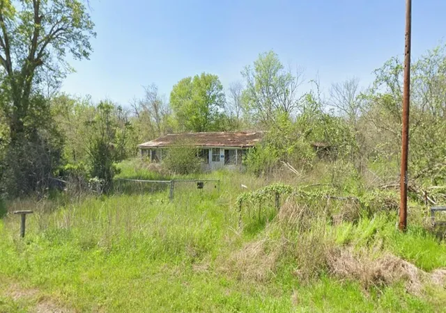 3rd image of 567 Antonio Martinez St, Sealy, TX 77474 | MLS# 89795178
