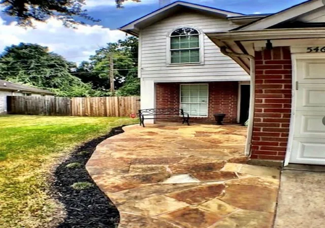 Photo 3 of Single family home for sale at 6403 W Ridgecreek Dr, Missouri City, TX 77489 | MLS# 12690338 | Listing updated on 2026-07-25