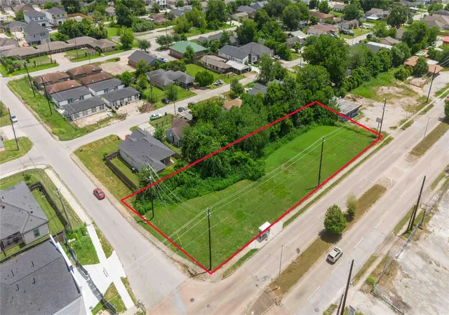 Photo 1 of Land for sale at 4315 Reed Rd, Houston, TX 77051 | MLS# 94135488 | Listing updated on 2026-07-15