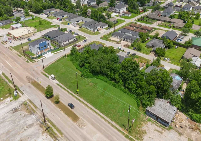 Photo 3 of Land for sale at 4315 Reed Rd, Houston, TX 77051 | MLS# 94135488 | Listing updated on 2026-07-15