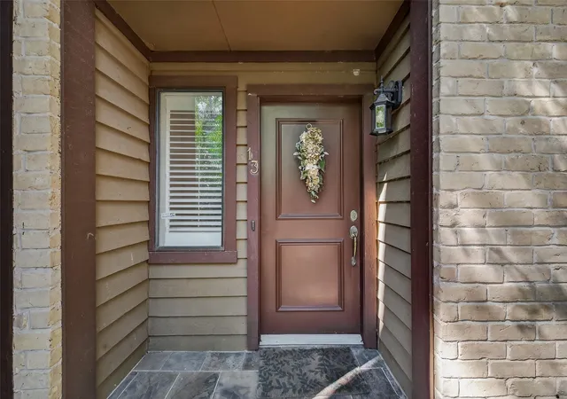 Photo 2 of Condo for sale at 11711 Memorial Dr #13, Houston, TX 77024 | MLS# 6682310 | Listing updated on 2026-09-04