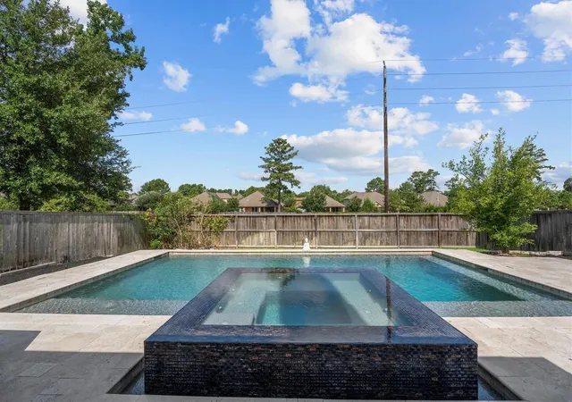 3rd image of 74 Wyatt Oaks Dr, Tomball, TX 77375 | MLS# 25077467
