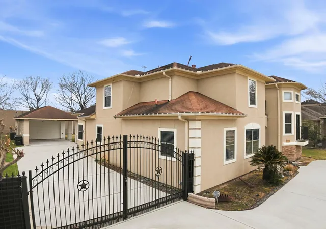 5th image of 8606 Argentina St, Jersey Village, TX 77040 | MLS# 80825947