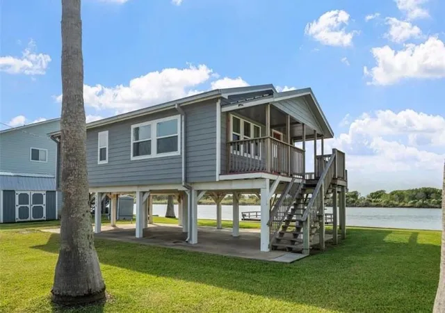 Photo 4 of Single family home for sale at 73 Fm 2031, Matagorda, TX 77457 | MLS# 10866790 | Listing updated on 2026-10-09