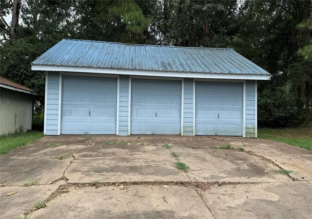 11th image of 623 Apollo Dr, Livingston, TX 77351 | MLS# 68342322