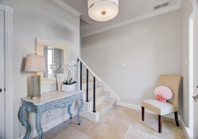 5th image of 1095 Redfish St, Bayou Vista, TX 77563 | MLS# 85209304
