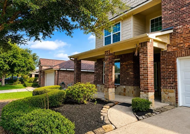 Photo 3 of Single family home for sale at 8714 Elm Drake Ln, Humble, TX 77338 | MLS# 59128298 | Listing updated on 2026-09-12