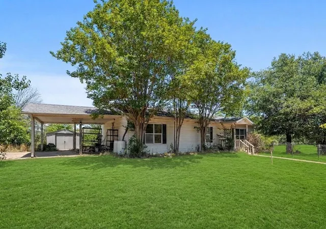 3rd image of 1026 Beach Vw, Seven Points, TX 75143 | MLS# 8469388