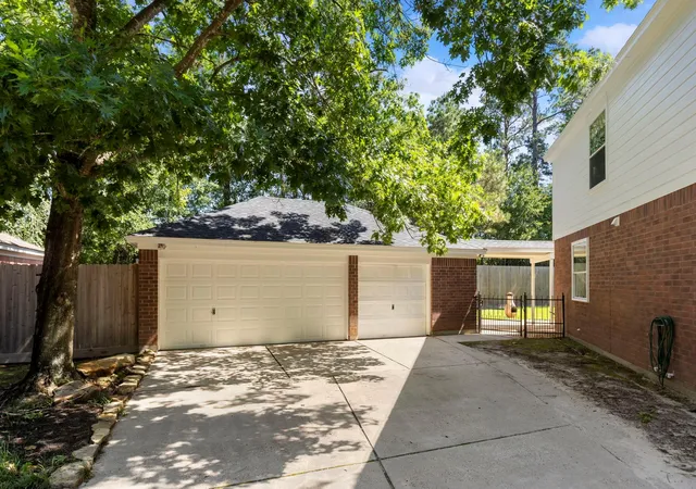 3rd image of 98 W Night Heron Pl, Spring, TX 77382 | MLS# 31073429