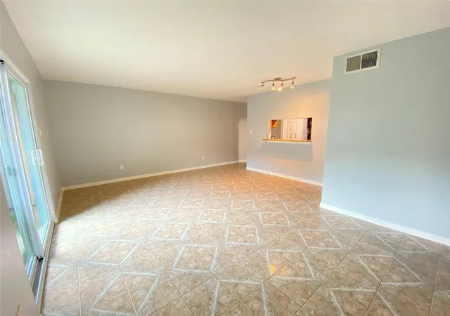 Photo 2 of Condo for sale at 215 Postoffice #605, Galveston, TX 77550 | MLS# 57253086 | Listing updated on 2026-06-15