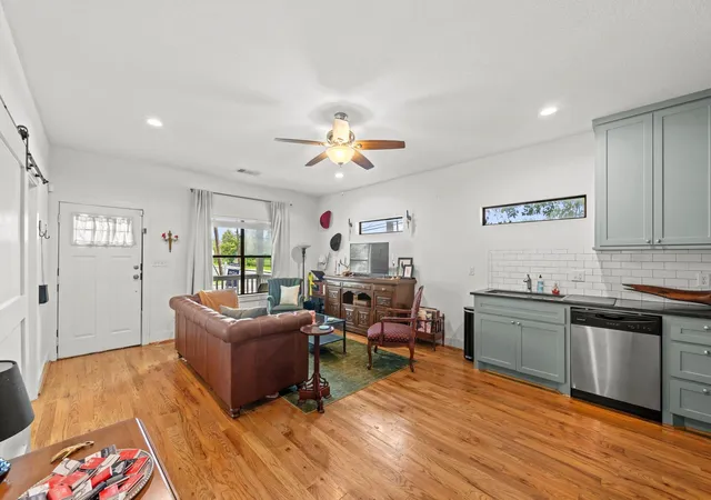 Photo 3 of Multi family home for sale at 4734 Bell St, Houston, TX 77023 | MLS# 75901554 | Listing updated on 2026-08-18
