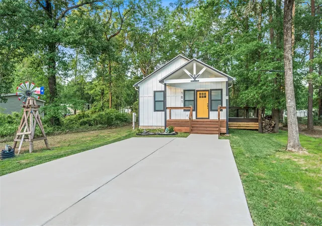 Homes for sale in Point Blank, TX | 181 Acorn Ln, Point Blank, TX 77364 | MLS# 25919850