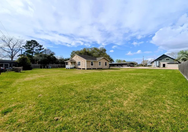 23rd image of 2506 Heights St, Liberty, TX 77575 | MLS# 92194479