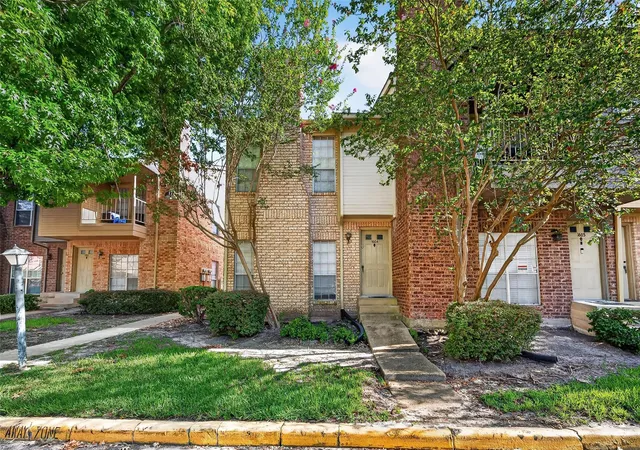 Photo 1 of Condo for sale at 1515 Sandy Springs Rd #1604, Houston, TX 77042 | MLS# 90962091 | Listing updated on 2026-07-24