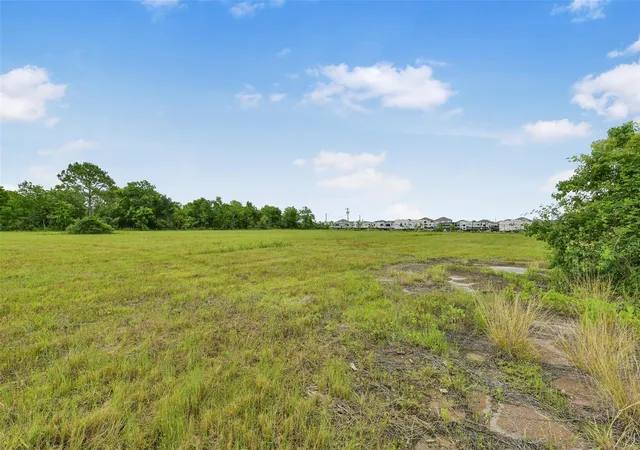 18th image of 4011 Fm 2004 Rd, La Marque, TX 77568 | MLS# 39269598
