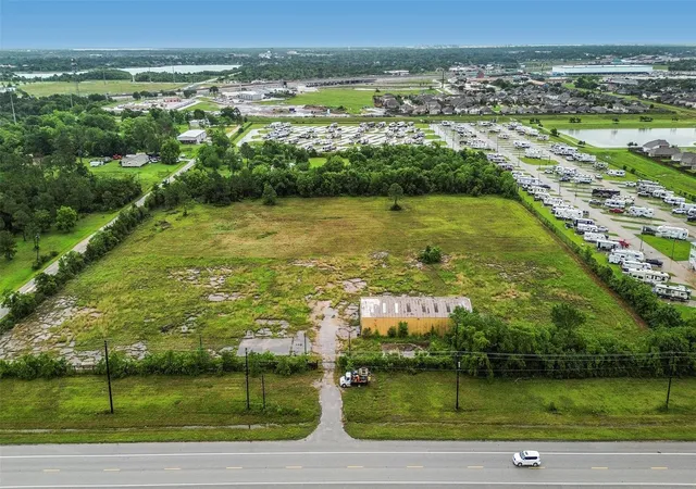 Photo 3 of Land for sale at 4011 Fm 2004 Rd, La Marque, TX 77568 | MLS# 39269598 | Listing updated on 2026-06-07
