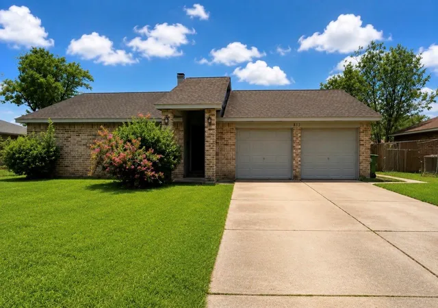 1st image of 8410 Garden Parks Dr, Houston, TX 77075 | MLS# 20459075